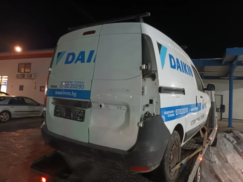 Dacia Dokker 1.5дци, снимка 7 - Автомобили и джипове - 52933924