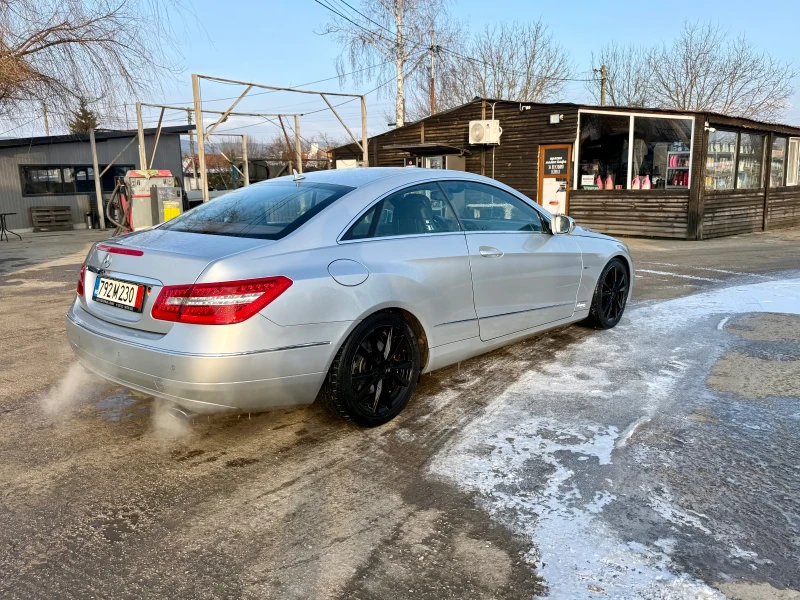 Mercedes-Benz E 350 Бензин 292коня ТОП!, снимка 3 - Автомобили и джипове - 53144590