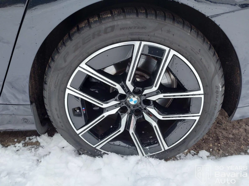 BMW i7 M70 xDrive , снимка 17 - Автомобили и джипове - 53287546