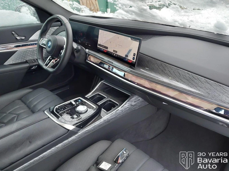 BMW i7 M70 xDrive , снимка 7 - Автомобили и джипове - 53287546