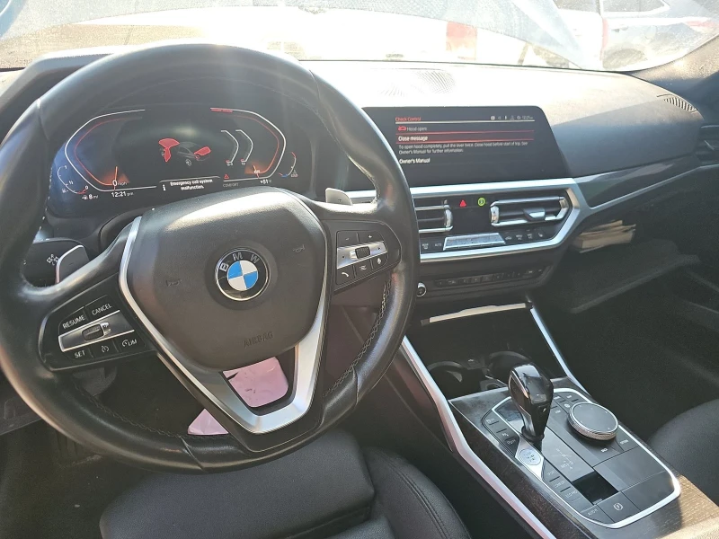 BMW 330 i xDrive, снимка 12 - Автомобили и джипове - 53492381
