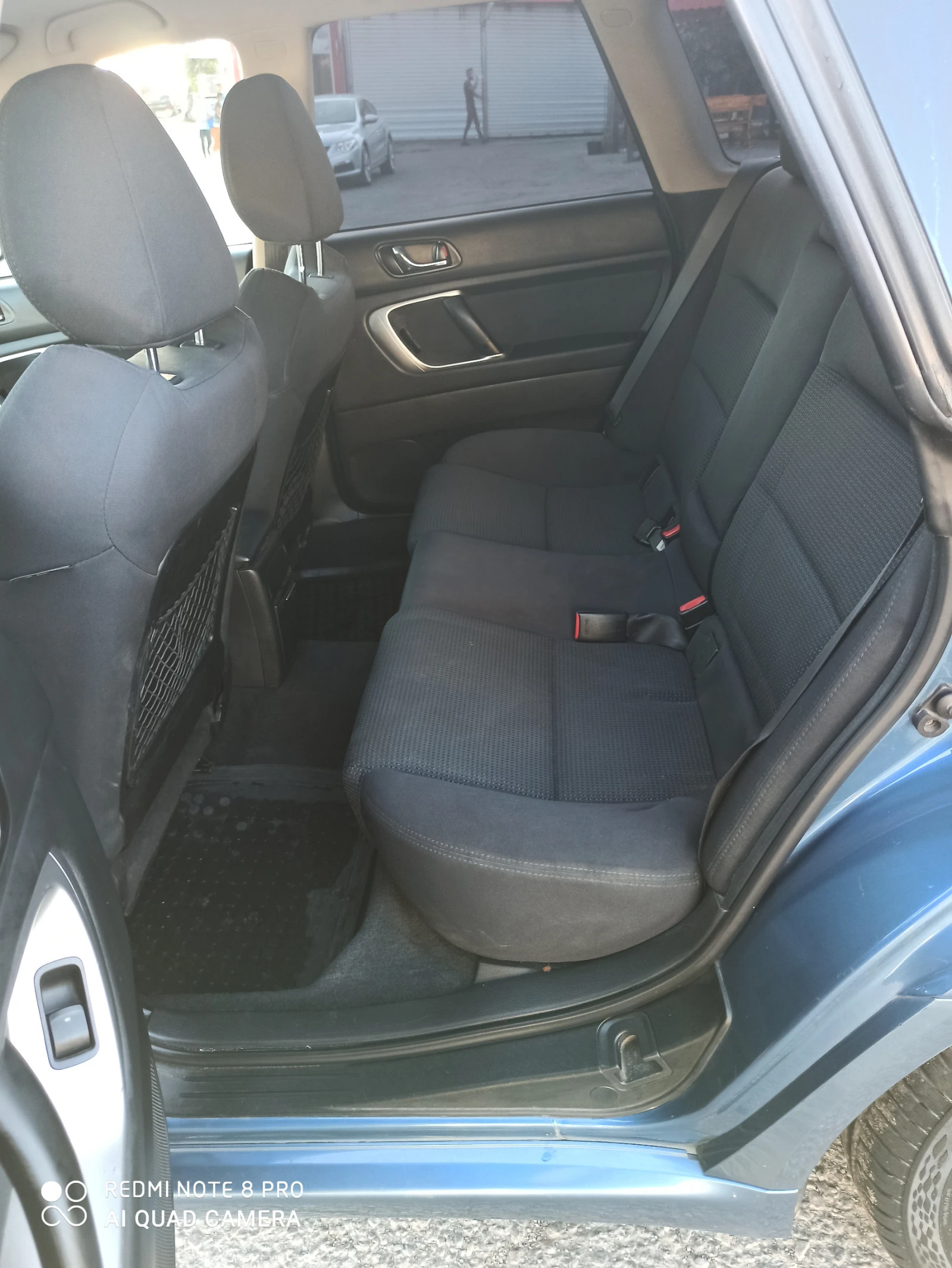 Subaru Legacy 2.0R  | Mobile.bg   11