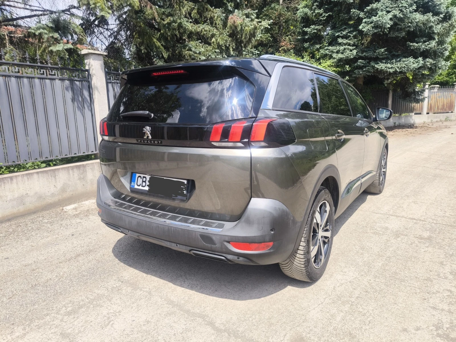 Peugeot 5008 1, 6   Blue HDI - Automatic 6+ 1 - изображение 5