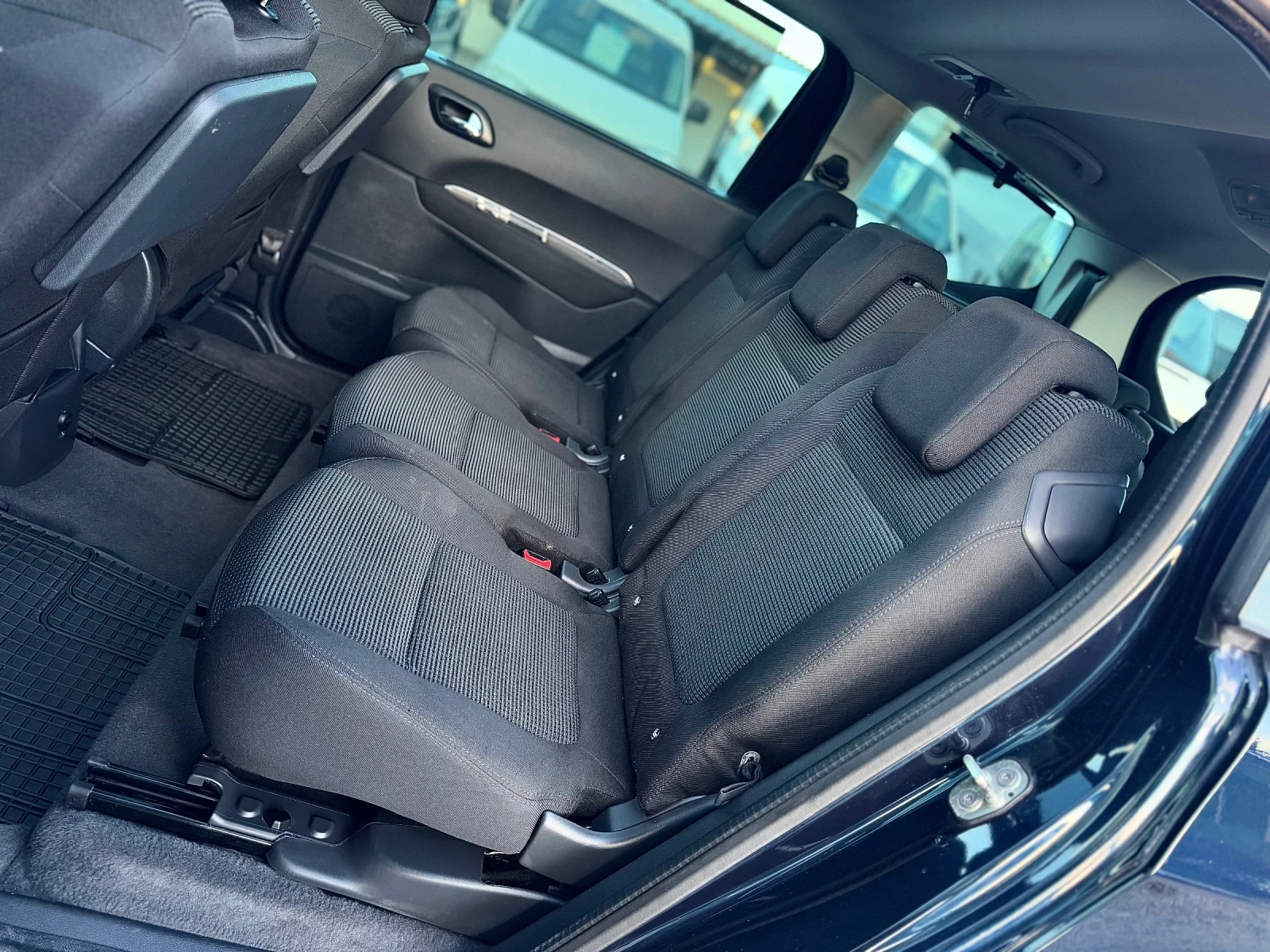 Peugeot 5008 1.6i 156кс АВТОМАТИК ПАНОРАМА ДИСТРОНИК Head-Up  | Mobile.bg — изображение 12