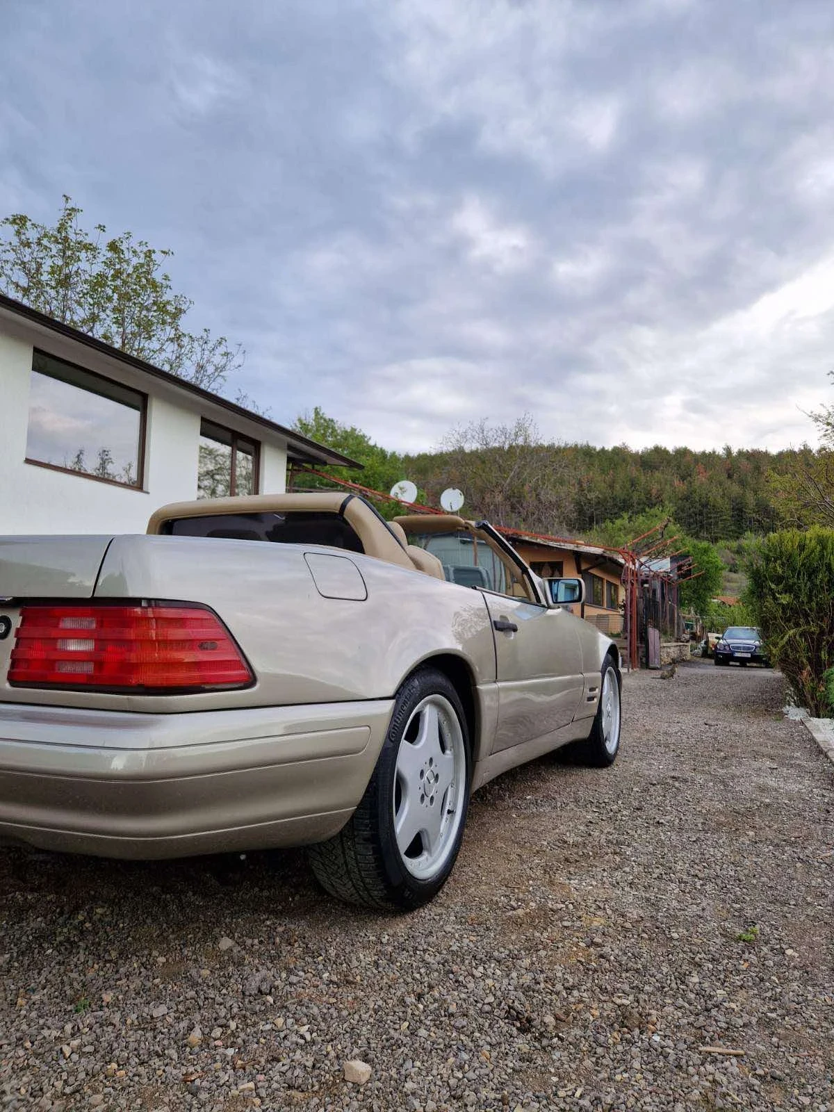 Mercedes-Benz SL 500  - изображение 5