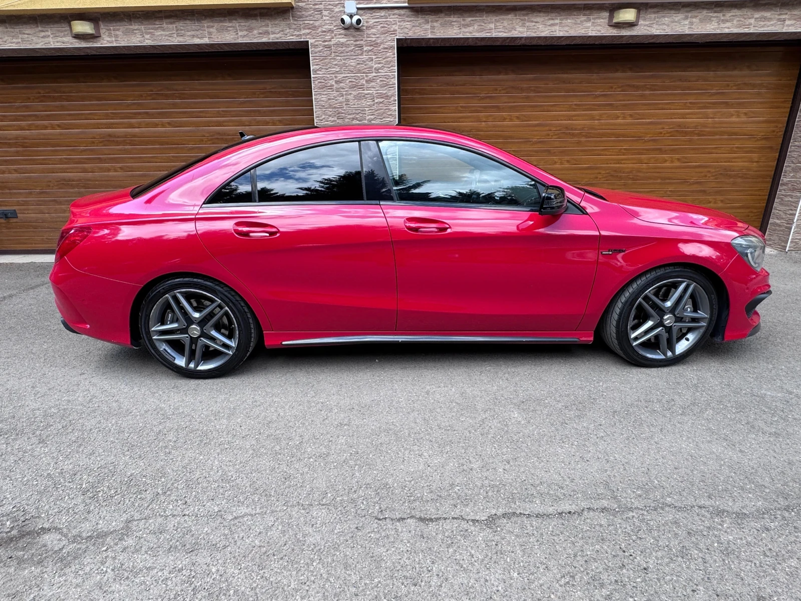 Mercedes-Benz CLA 45 AMG  - изображение 3