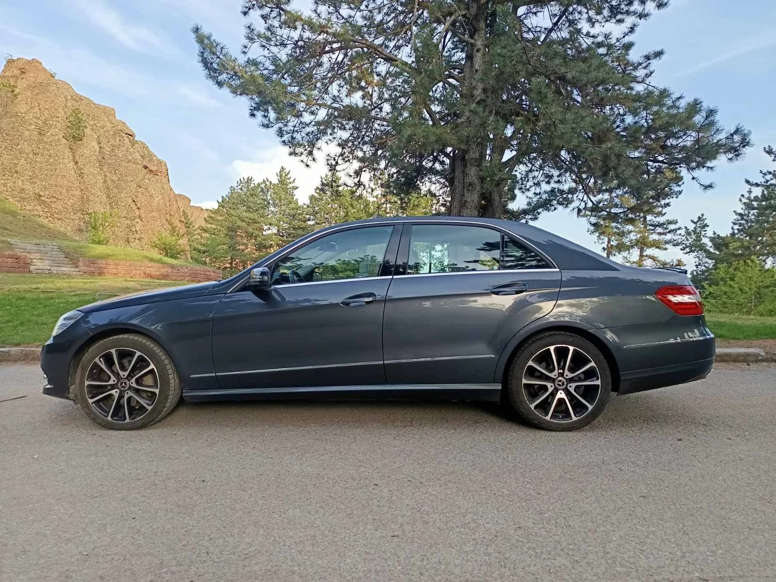 Mercedes-Benz E 350  - изображение 4