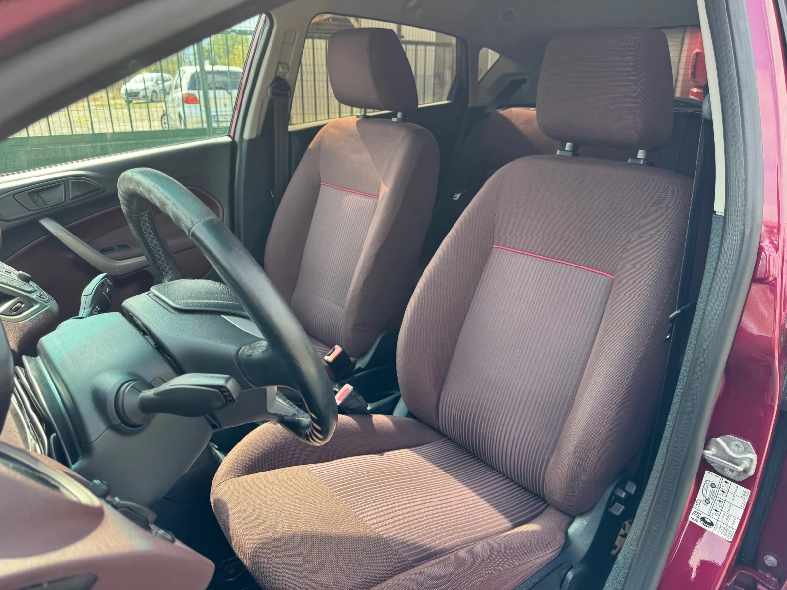 Ford Fiesta 1.6 TDCI  - изображение 8