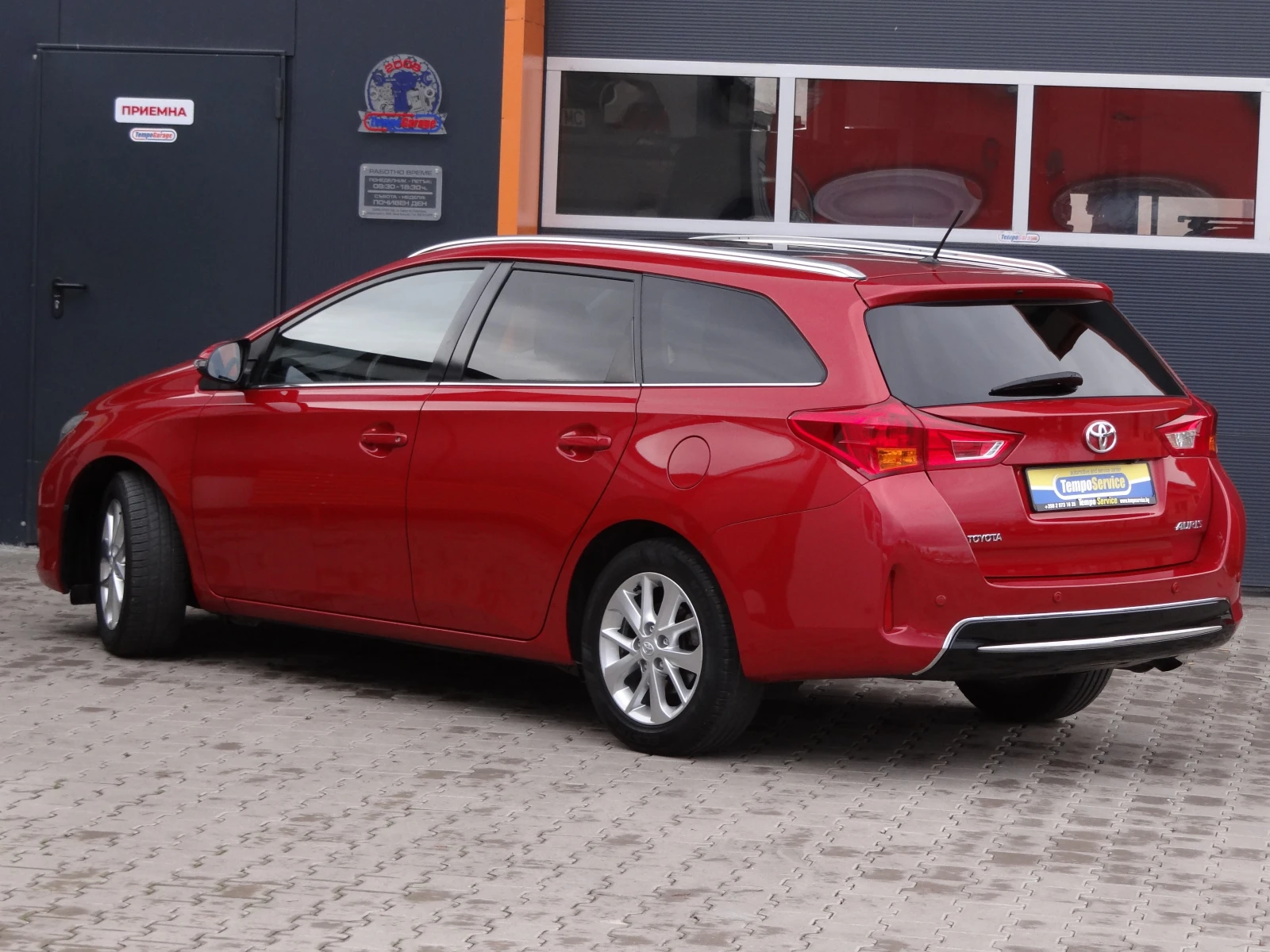 Toyota Auris 1.6i /Navi/Panorama/Camera/Koja/Bi-Xenon/Keyless/ - изображение 3