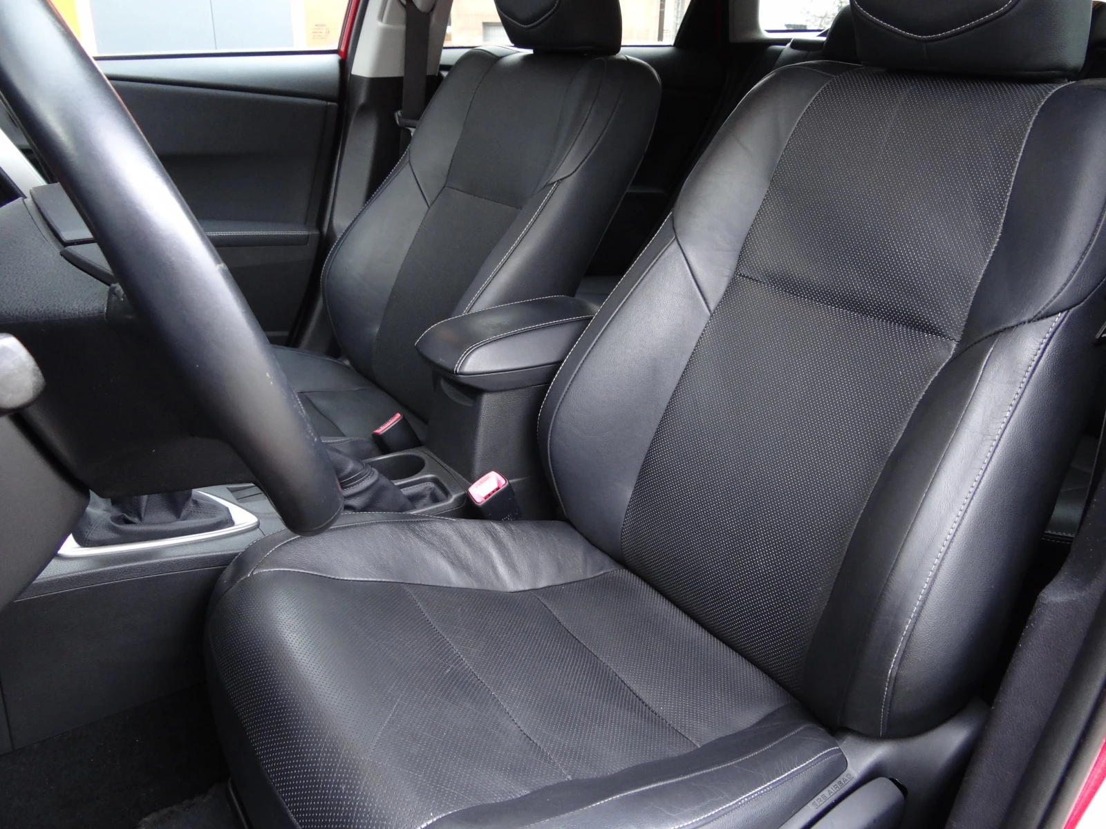 Toyota Auris 1.6i /Navi/Panorama/Camera/Koja/Bi-Xenon/Keyless/ | Mobile.bg   12