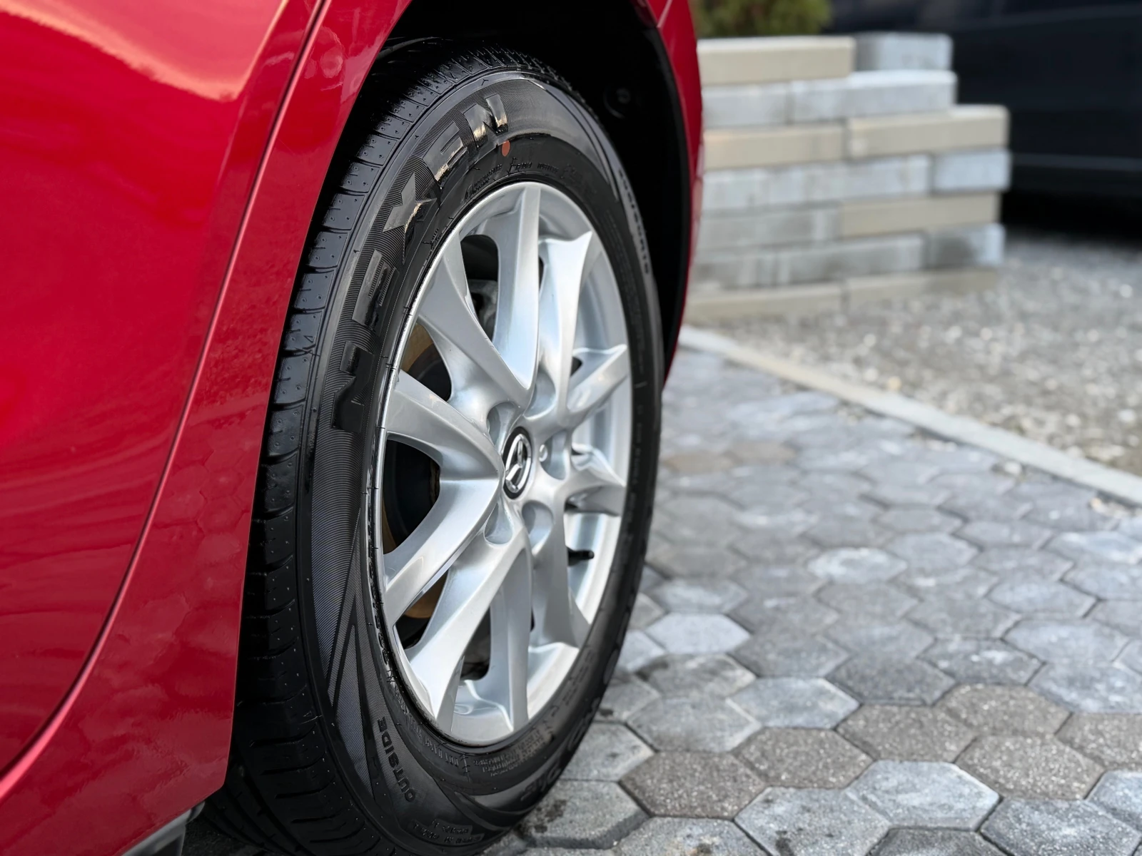 Mazda 3 * 94 ХИЛЯДИ* 1.5-100* ИТАЛИЯ* SKYACTIVE* EURO 6*  - изображение 7