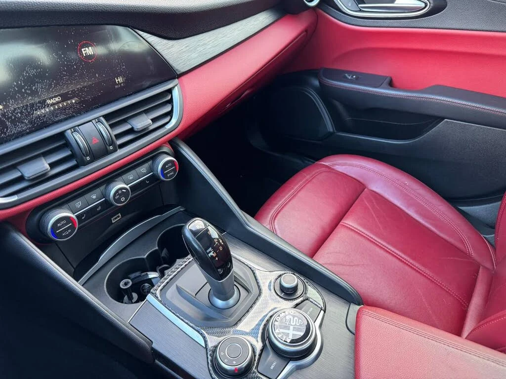 Alfa Romeo Giulia AWD * CARFAX * ���������� * (���� �� ��) | Mobile.bg � ����������� 10