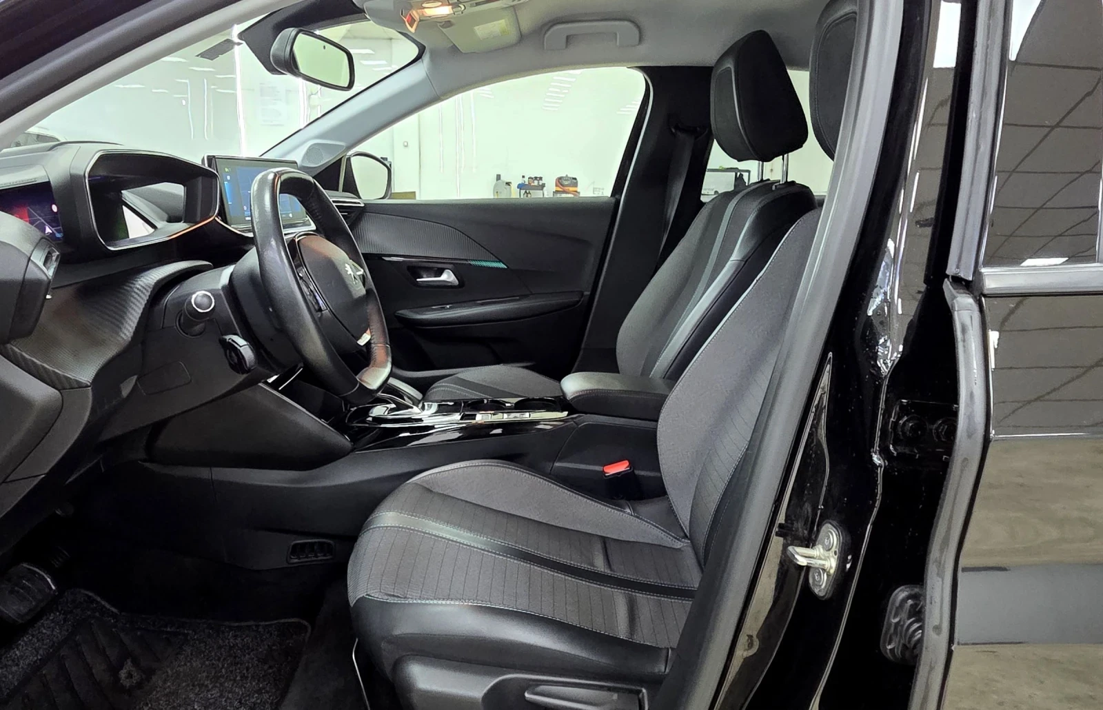 Peugeot 208 Allure/Virtual/Navi/Kamera - изображение 7