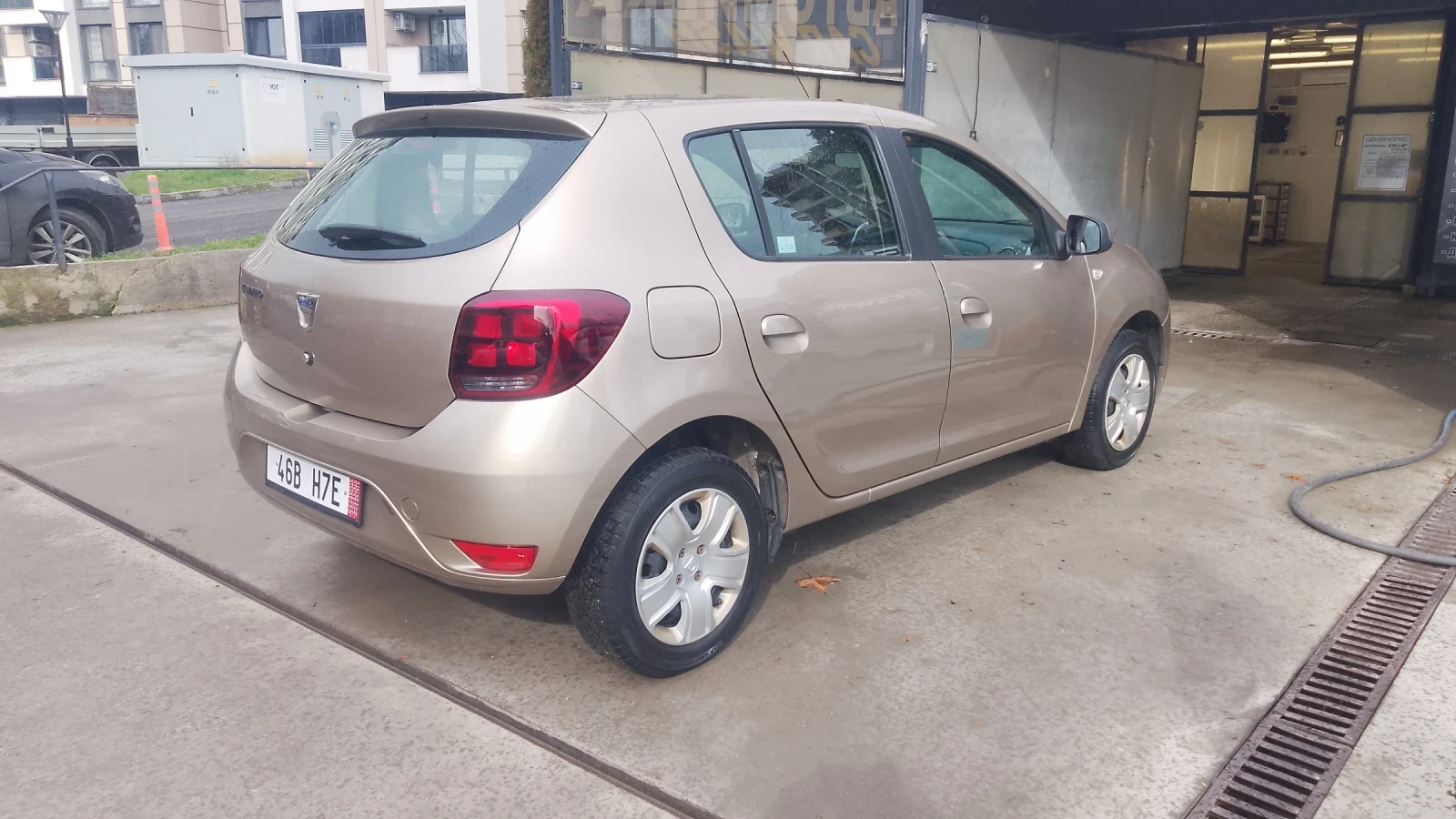 Dacia Sandero 1.0i-12м.2020г. - изображение 4