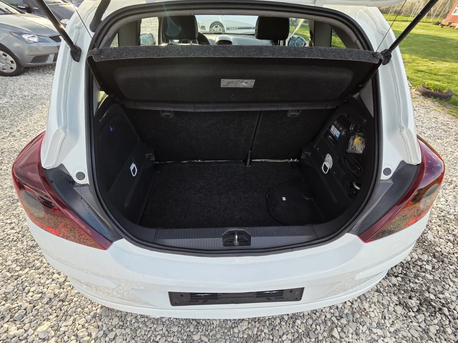 Opel Corsa 1.3 CDTI OPC 6 скорости ИТАЛИЯ, снимка 15 - Автомобили и джипове - 54151585