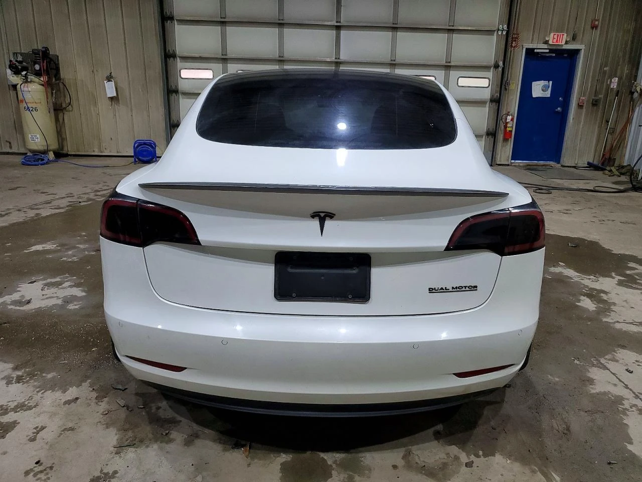 Tesla Model 3 DUAL MOTOR LONG RANGE PERFORMANCE AWD ТЕРМОПОМПА, снимка 6 - Автомобили и джипове - 54207175