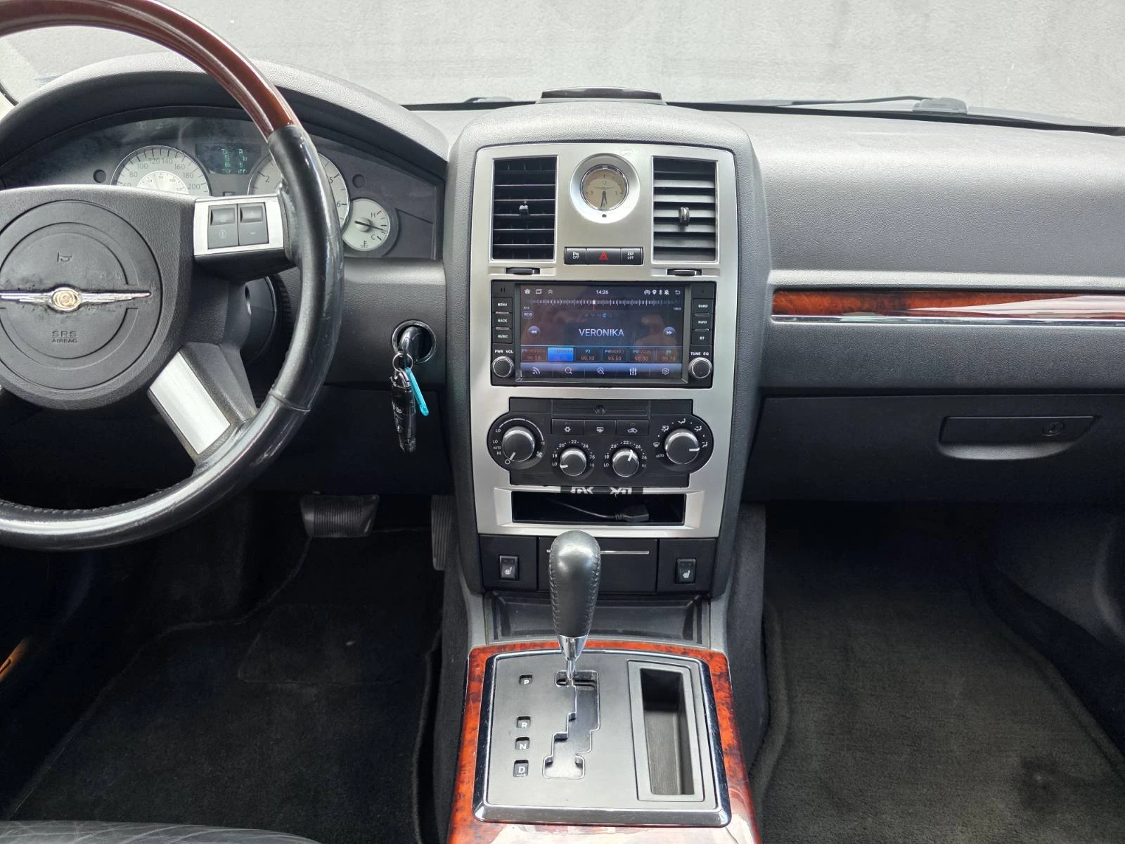 Chrysler 300c 3.5L V6 ГАЗОВА УРЕДБА, снимка 14 - Автомобили и джипове - 54295118