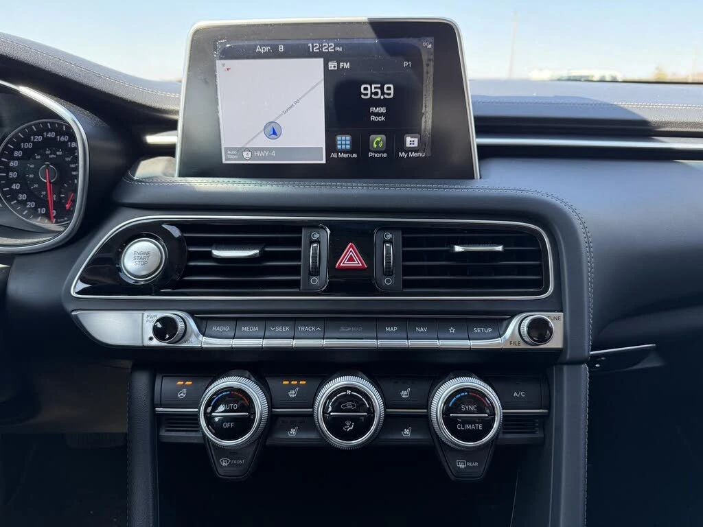 Genesis G70  2.0T Elite AWD, снимка 14 - Автомобили и джипове - 54598184