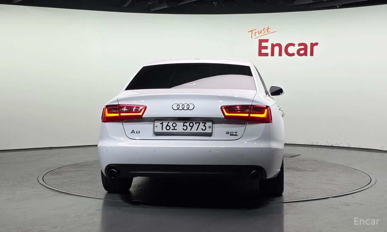 Audi A6 3.0 TFSI Quattro* DISTRONIC* ПОДГРЕВ* КАМЕРА* , снимка 4 - Автомобили и джипове - 54749336