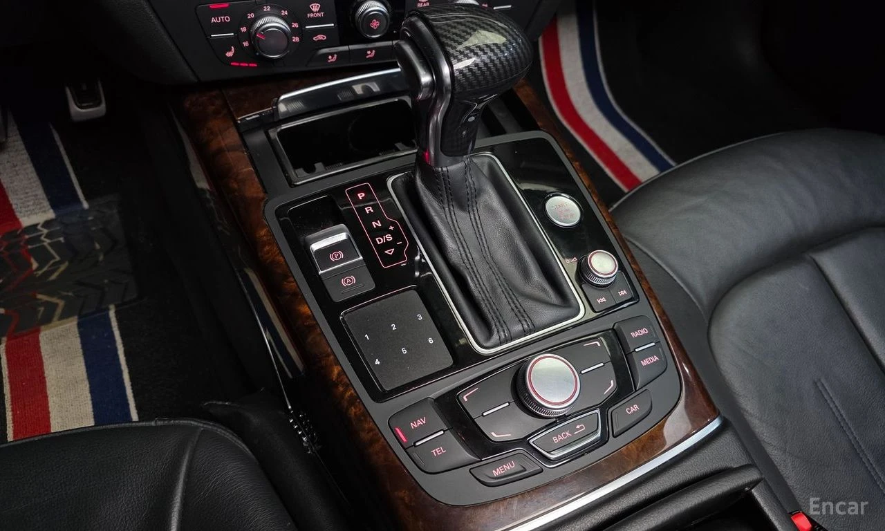 Audi A6 3.0 TFSI Quattro* DISTRONIC* ПОДГРЕВ* КАМЕРА* , снимка 13 - Автомобили и джипове - 54749336
