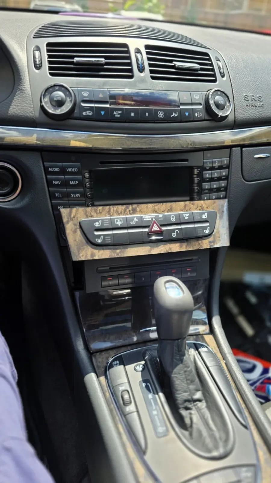 Mercedes-Benz E 500, снимка 8 - Автомобили и джипове - 54953959