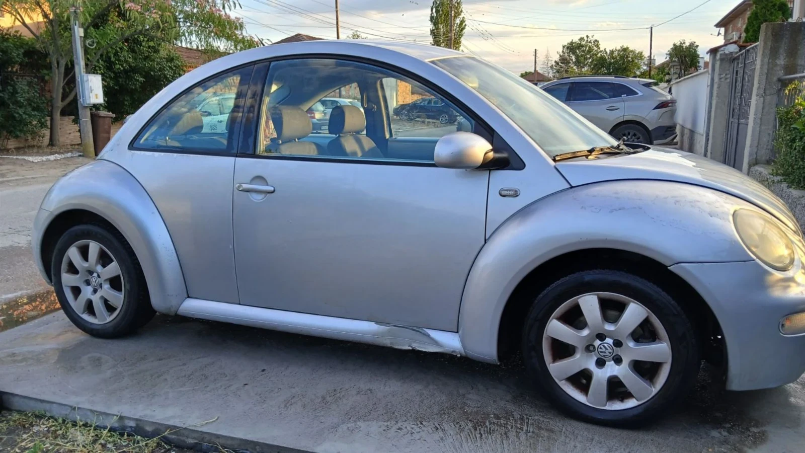 VW New beetle, снимка 5 - Автомобили и джипове - 54989395