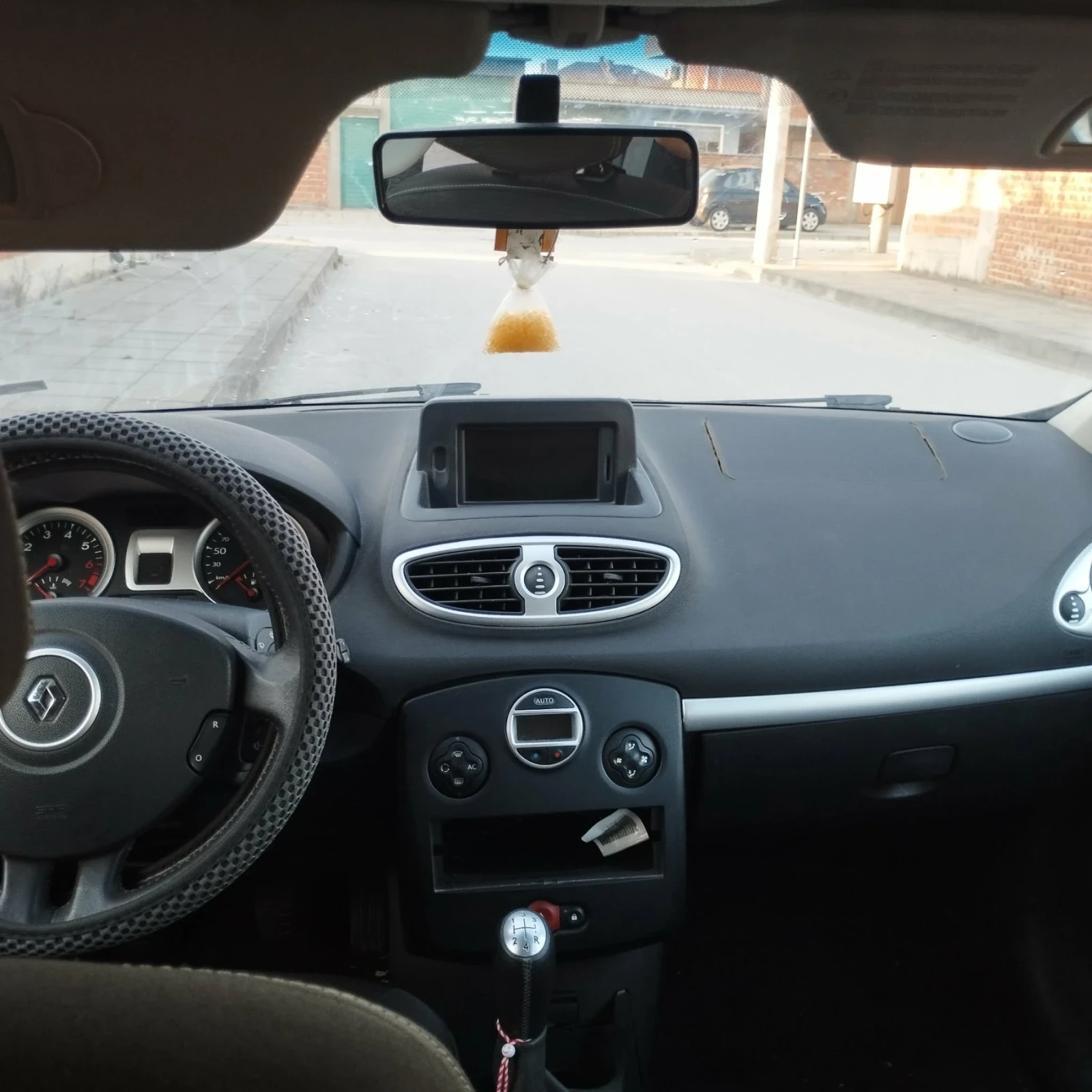 Renault Clio, снимка 4 - Автомобили и джипове - 55093190