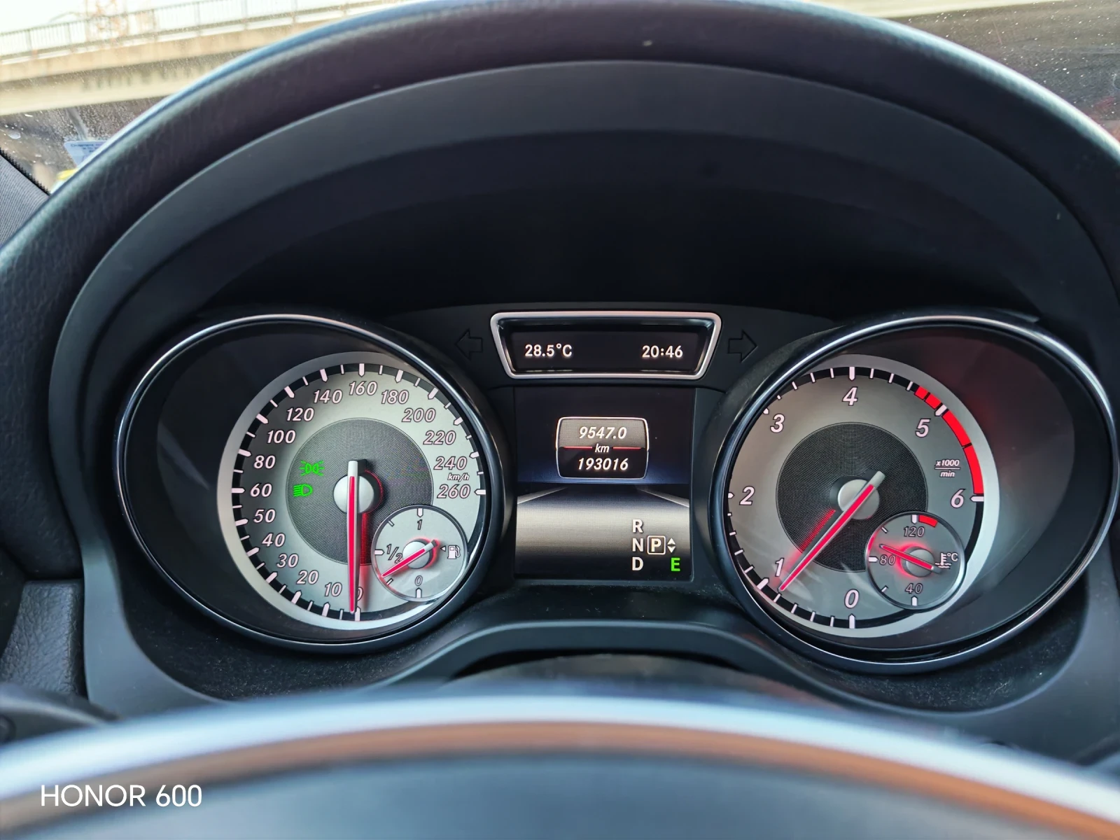 Mercedes-Benz CLA 220 AMG 4 MATIC, снимка 16 - Автомобили и джипове - 55106219