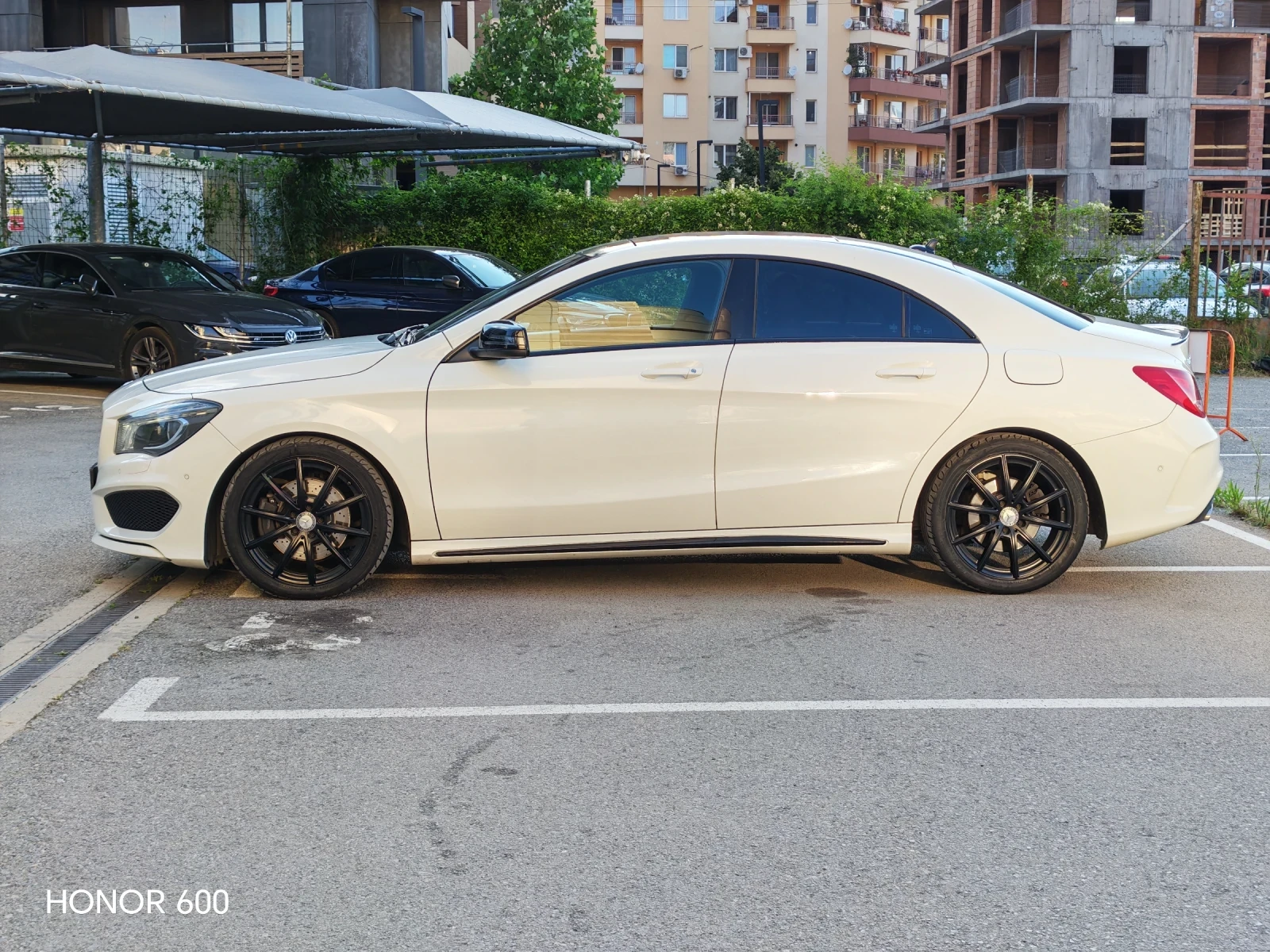 Mercedes-Benz CLA 220 AMG 4 MATIC, снимка 2 - Автомобили и джипове - 55106219
