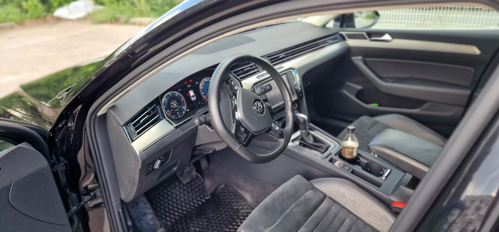 VW Passat, снимка 8 - Автомобили и джипове - 55672749