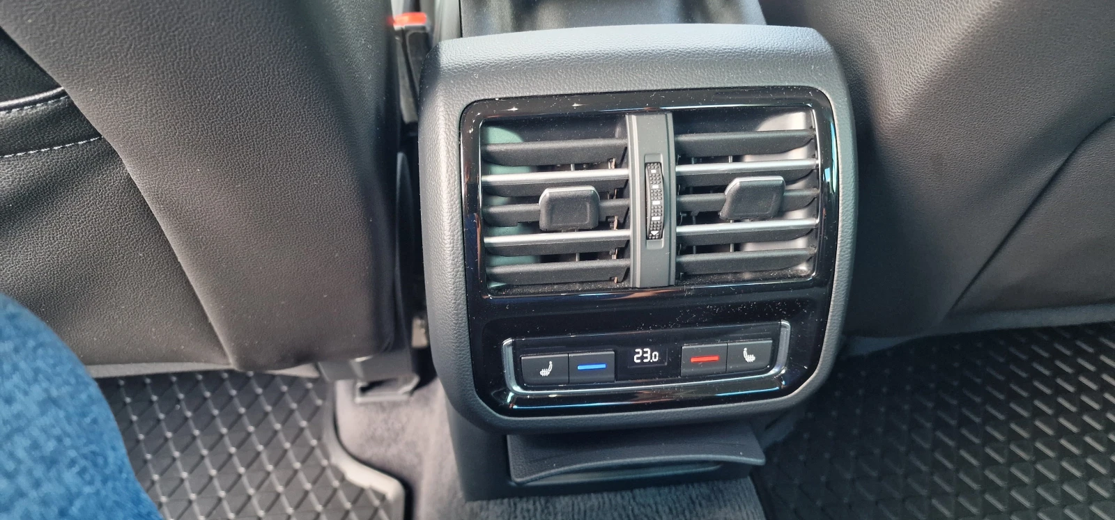 VW Passat, снимка 14 - Автомобили и джипове - 55672749