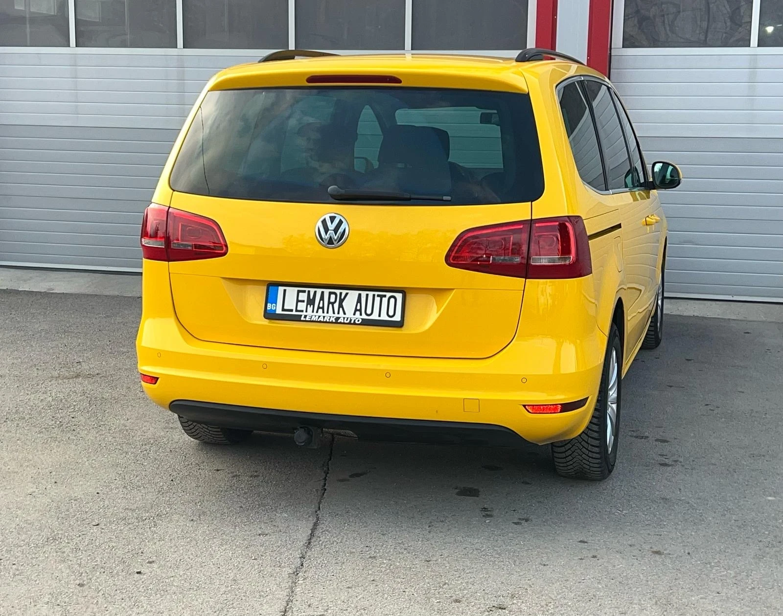 VW Sharan 2.0TDI AUTOMATIK DSG KLIMATRONIK EVRO 5A ЛИЗИНГ!!!, снимка 9 - Автомобили и джипове - 55992262