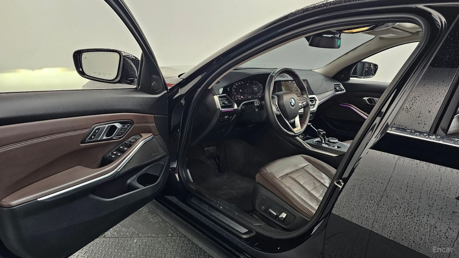 BMW 320 Luxury, снимка 10 - Автомобили и джипове - 56113545
