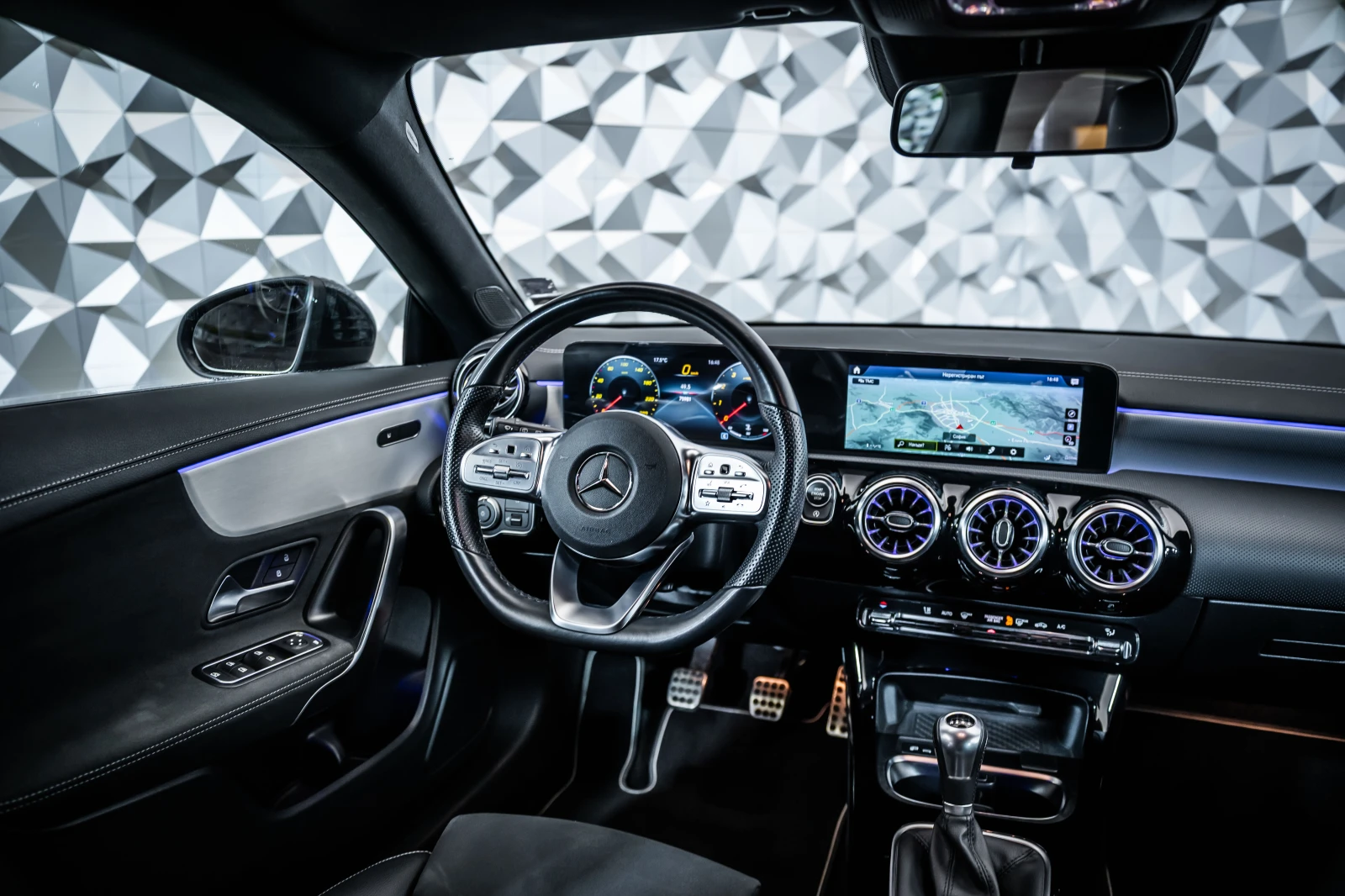 Mercedes-Benz CLA 200 AMG* Подгрев, снимка 10 - Автомобили и джипове - 56710892