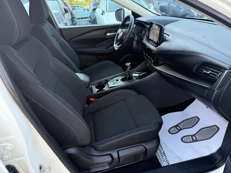 Nissan Qashqai 1.3 I 140K.S., снимка 9 - Автомобили и джипове - 51259506