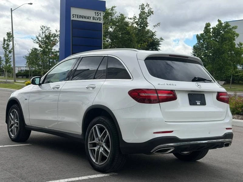 Mercedes-Benz GLC 350 * PLUG IN * 4MATIC * AMG * ФИНАНСИРАНЕ, снимка 7 - Автомобили и джипове - 54983559