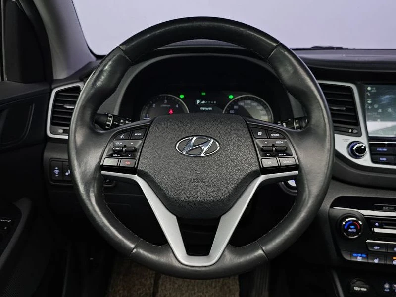 Hyundai Tucson Diesel 2.0 2WD| 136к.с., снимка 12 - Автомобили и джипове - 55940986