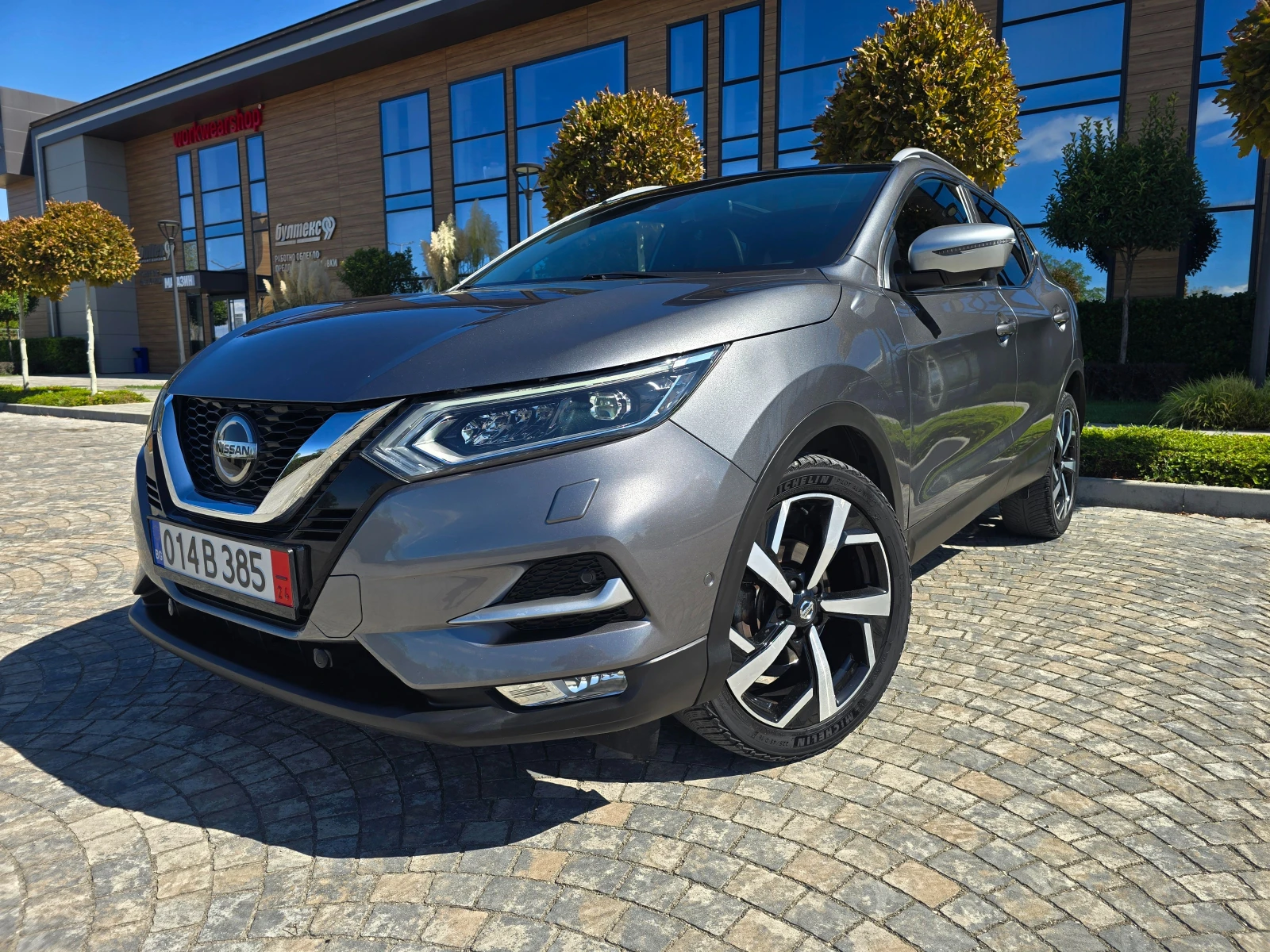 Nissan Qashqai 1.3 DIG-T TEKNA+ NAVI PANORAMA AVTOMAT 360CAM.FULL - [1] 