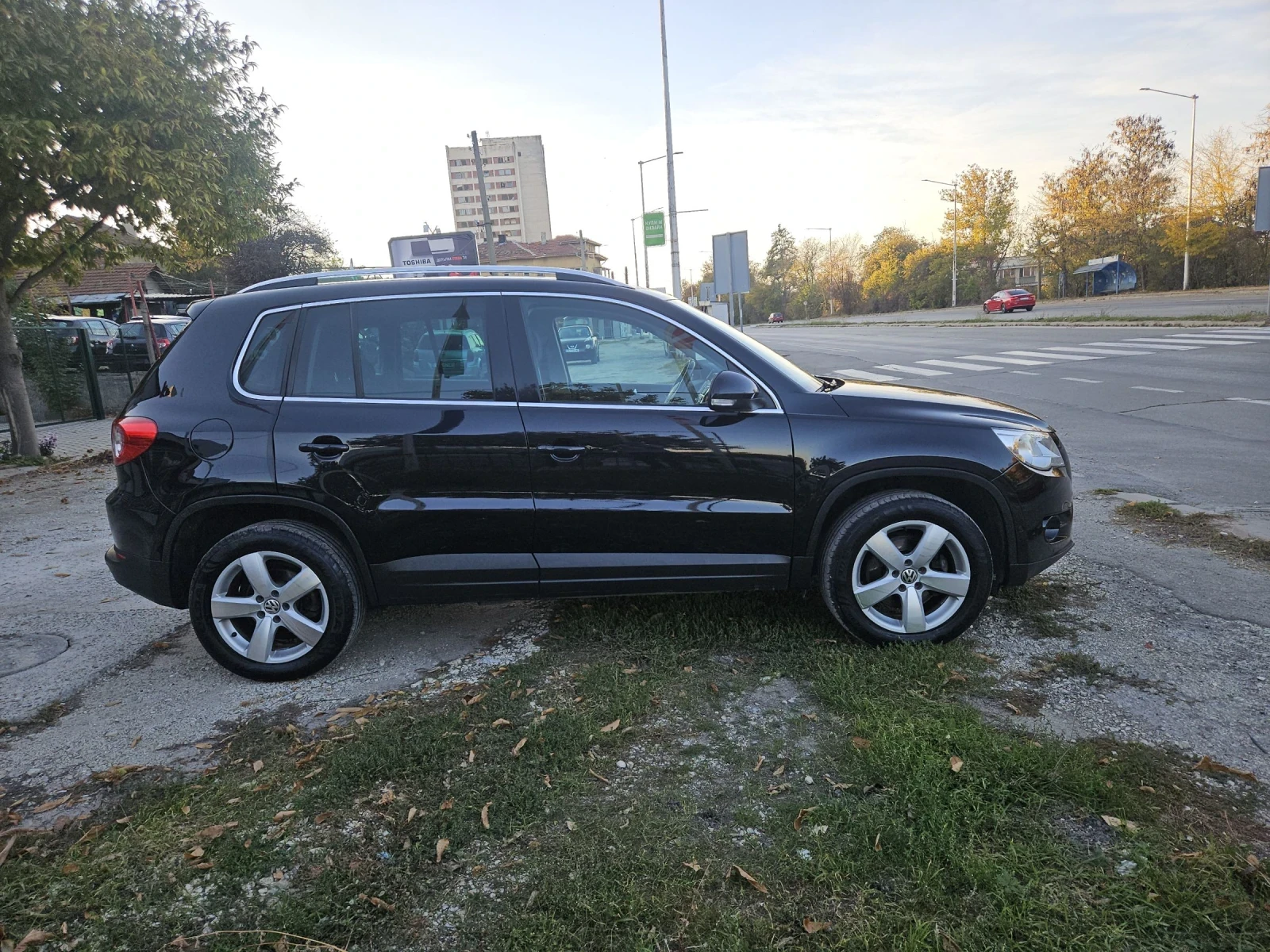 VW Tiguan 2.0tdi--4x4--PANORAMA - изображение 4