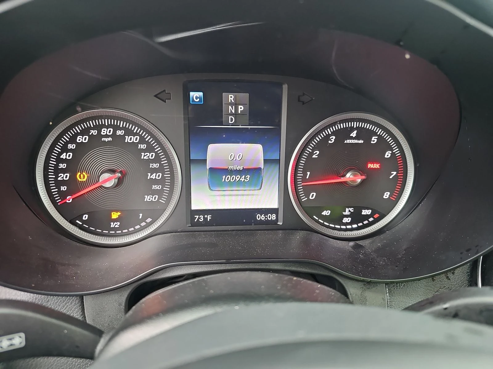 Mercedes-Benz GLC 300 BURMESTER* PANO* PODGREV* KEYLESS GO*  - изображение 7
