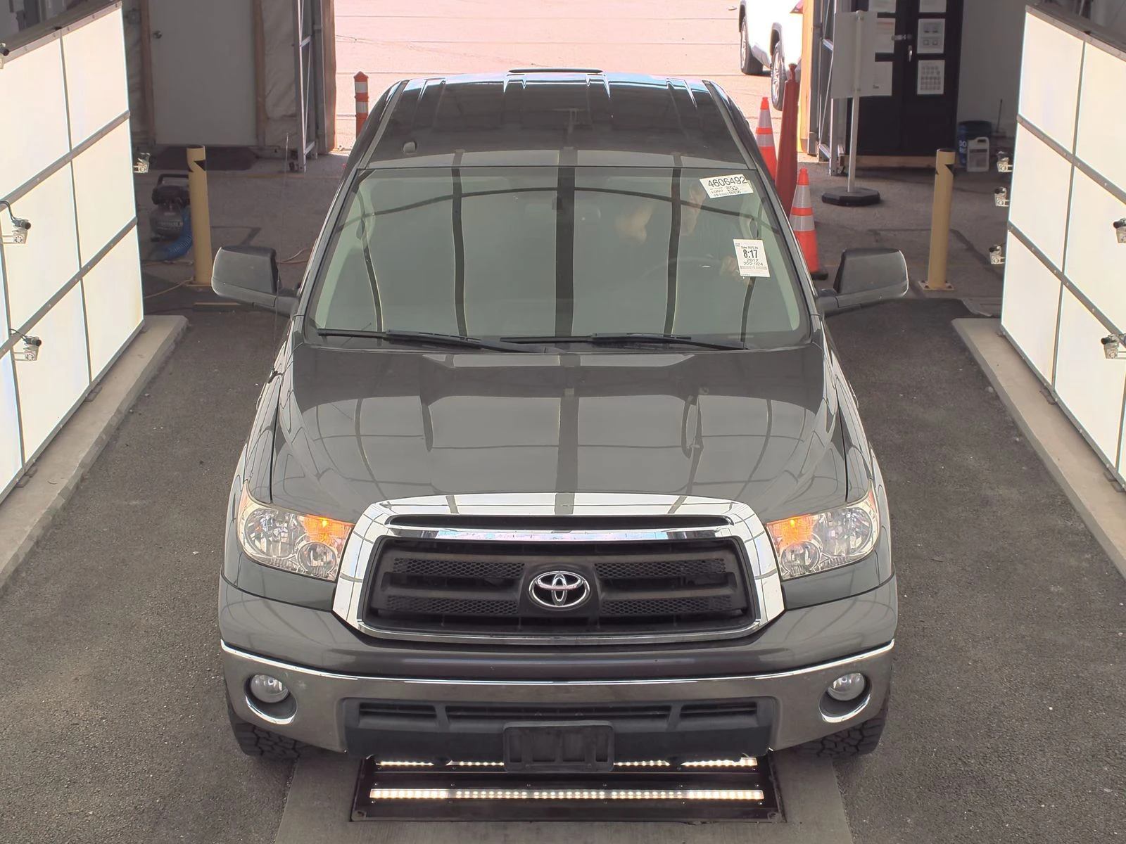 Toyota Tundra 5.7L V8* ОТ ПРЕДСТАВИТЕЛСТВО* ПЕРФЕКТЕН ЗА ГАЗ - изображение 4