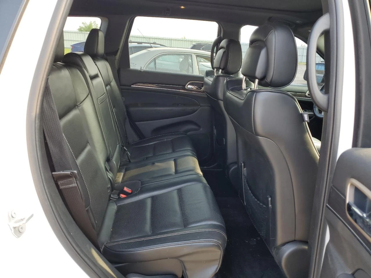 Jeep Grand cherokee Overland* 3.6* ZF8* AWD* Подгрев* Обдух* Пано* Key - изображение 8