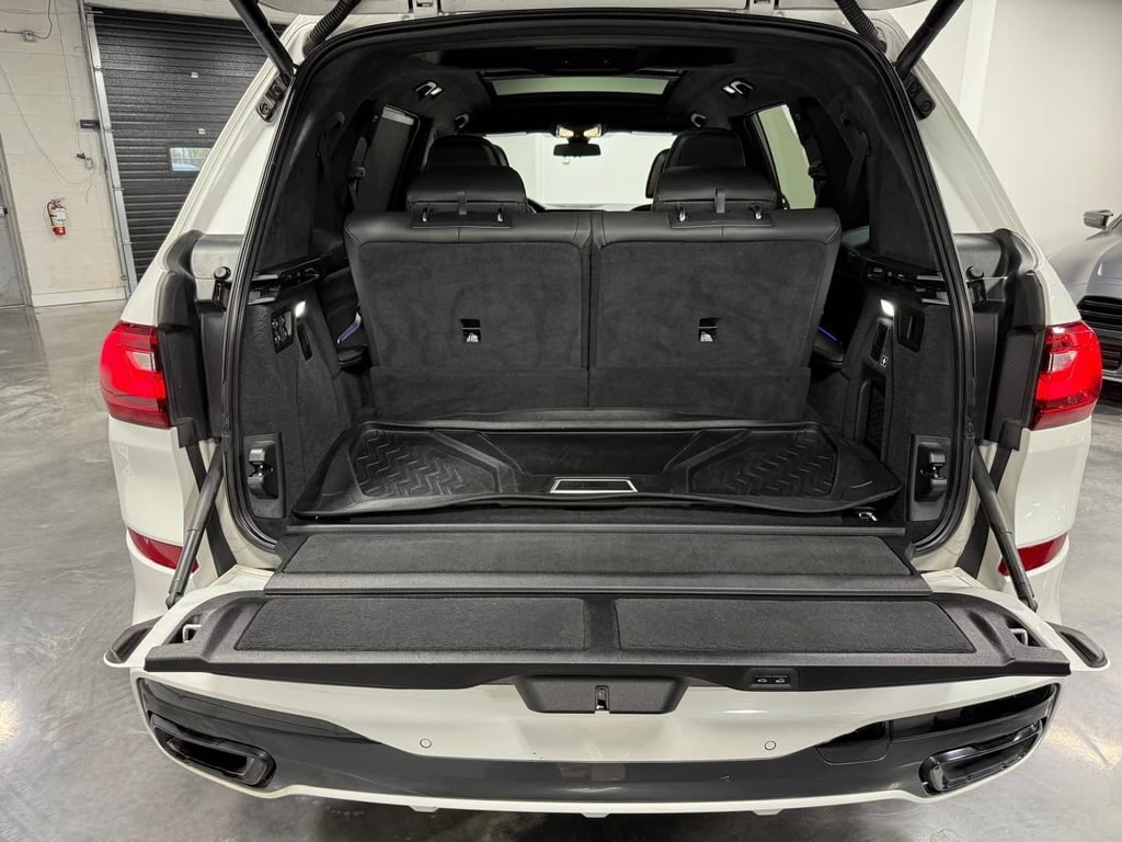 BMW X7 * xDrive40i * CARFAX *    | Mobile.bg   12