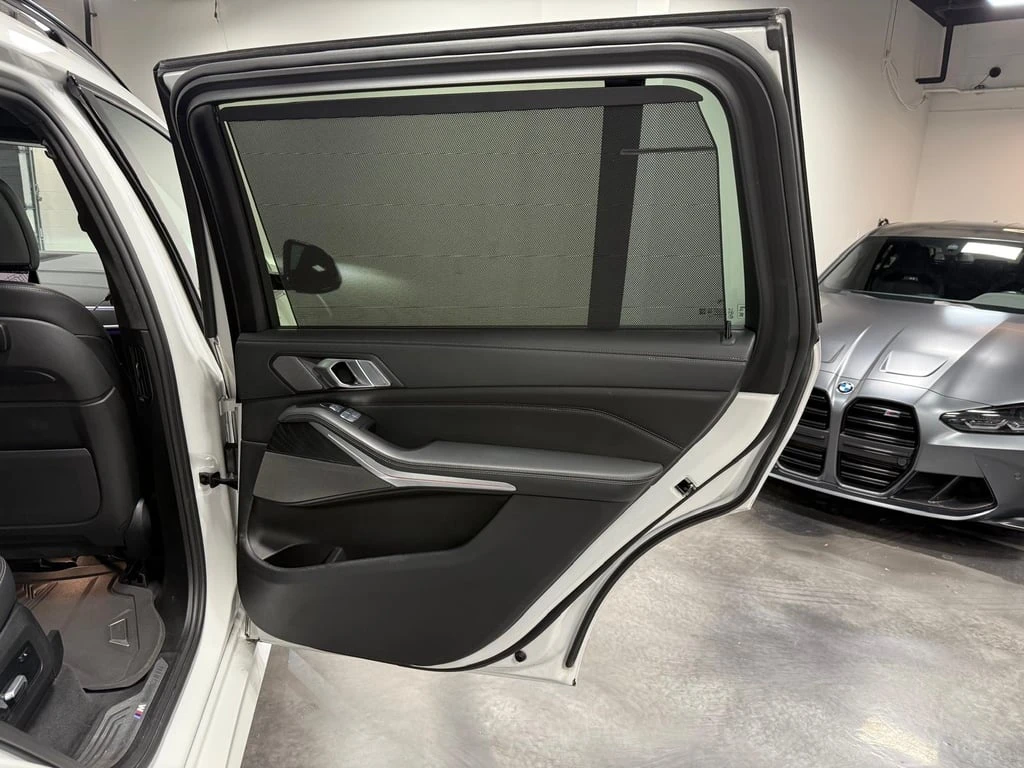 BMW X7 * xDrive40i * CARFAX *    | Mobile.bg   14