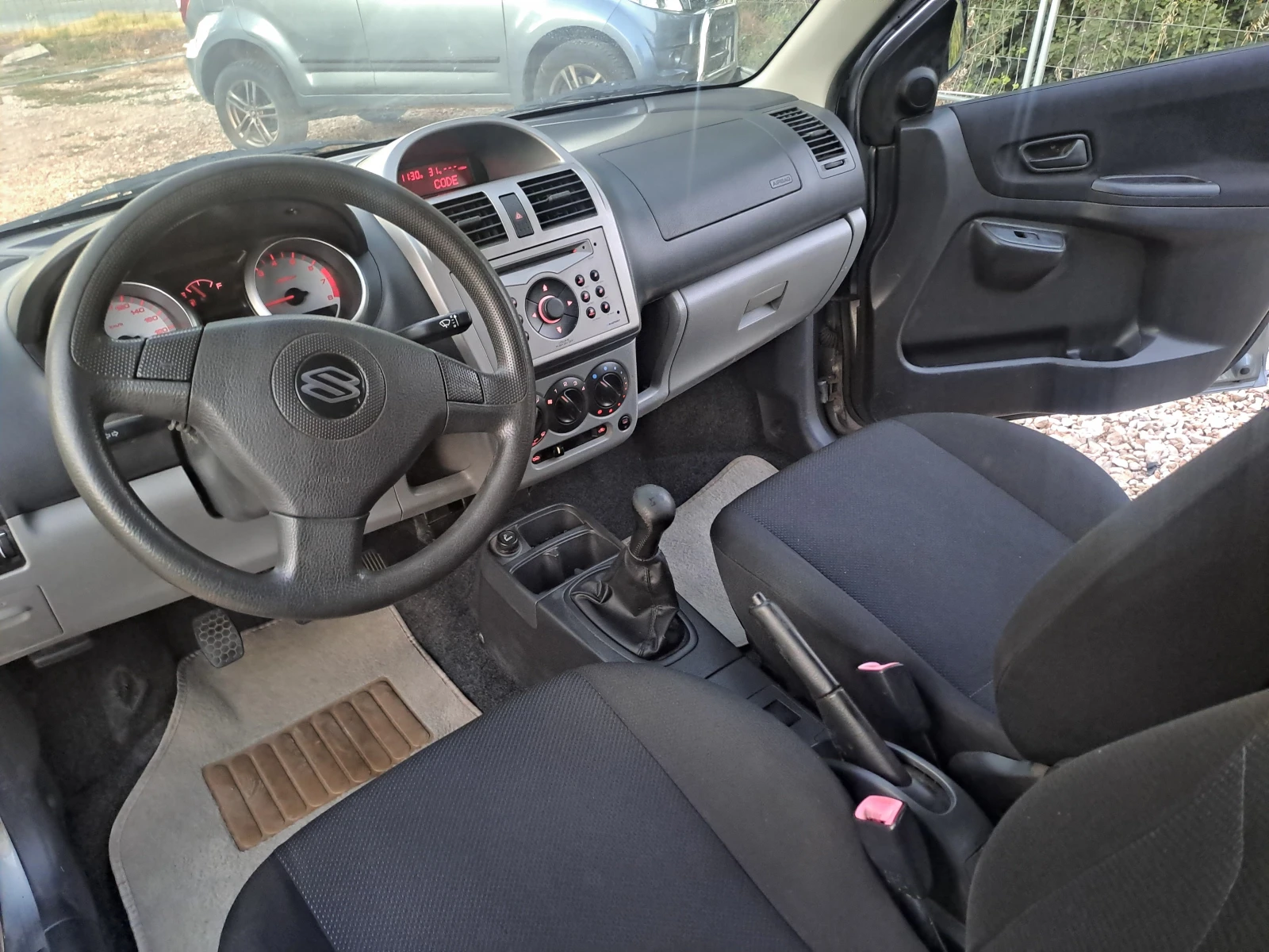 Suzuki Ignis 1.3i 4x4 ESKLUZIVE  | Mobile.bg � ����������� 6