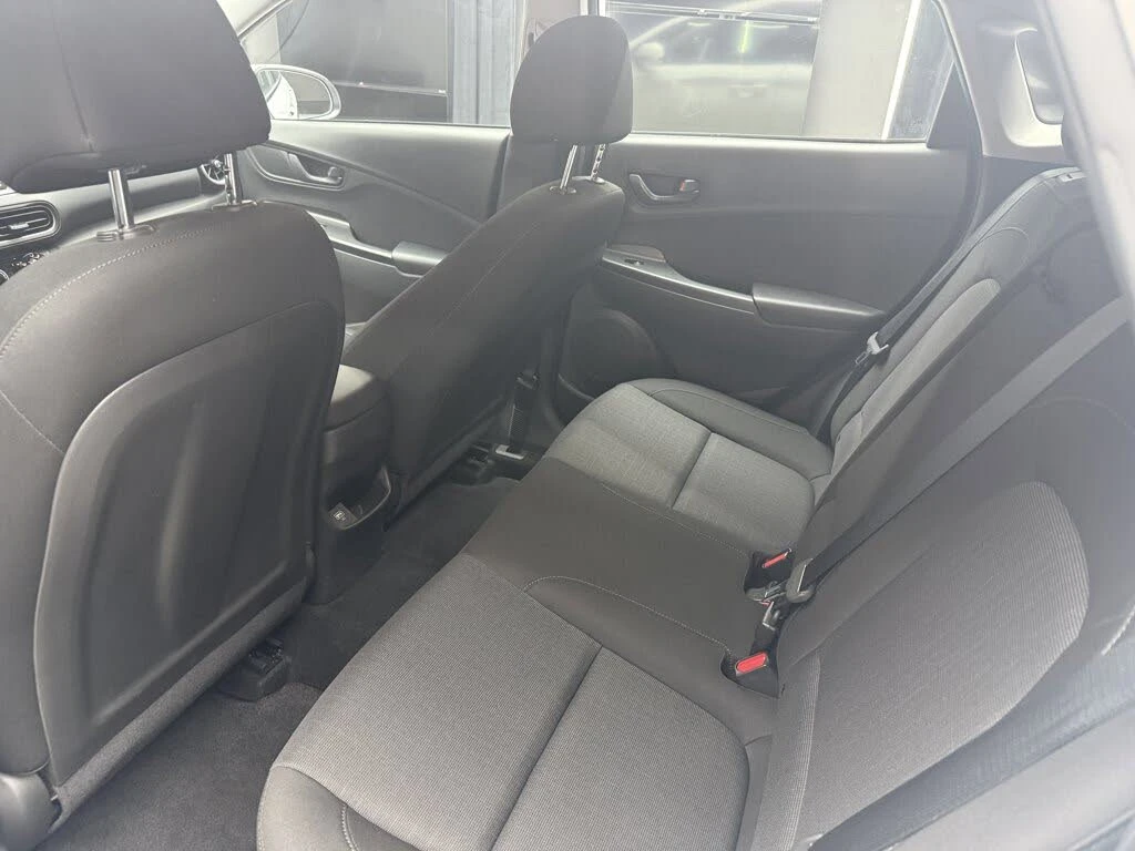 Hyundai Kona 4x4* ESSENTIAL* HEAD-UP АвтоКредит(ЦЕНА ДО БГ), снимка 14 - Автомобили и джипове - 53788566