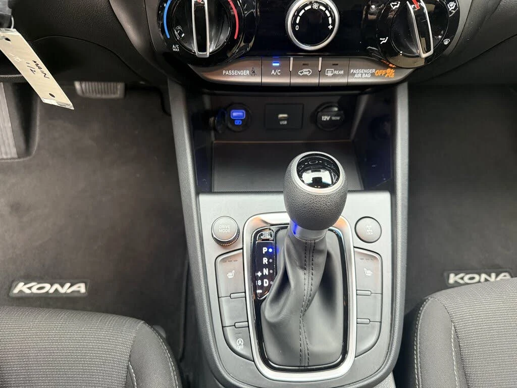 Hyundai Kona 4x4* ESSENTIAL* HEAD-UP АвтоКредит(ЦЕНА ДО БГ), снимка 13 - Автомобили и джипове - 53788566