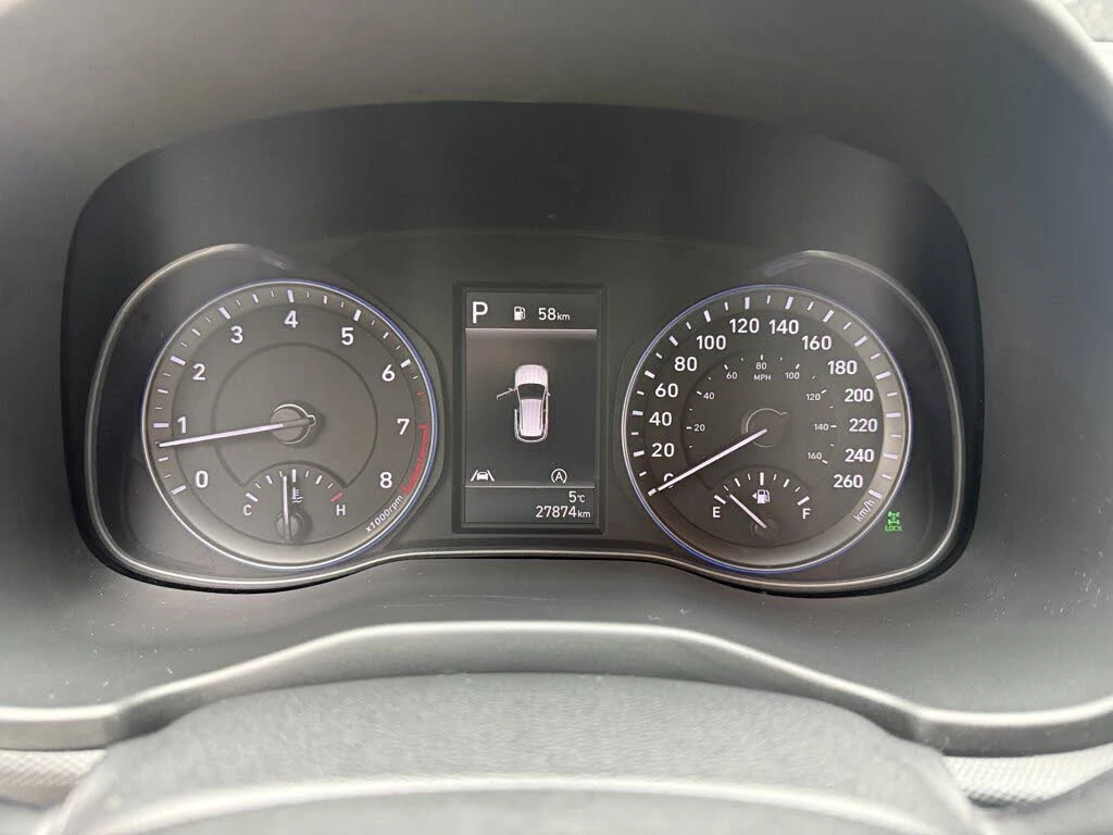 Hyundai Kona 4x4* ESSENTIAL* HEAD-UP АвтоКредит(ЦЕНА ДО БГ), снимка 11 - Автомобили и джипове - 53788566