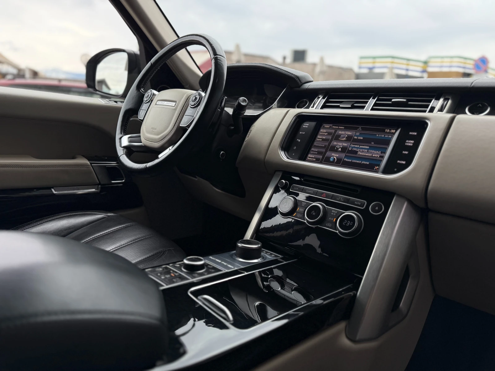 Land Rover Range rover 6 МЕСЕЦА ГАРАНЦИЯ/4.4 SDV8 340к.с. Autobiography, снимка 11 - Автомобили и джипове - 53821975