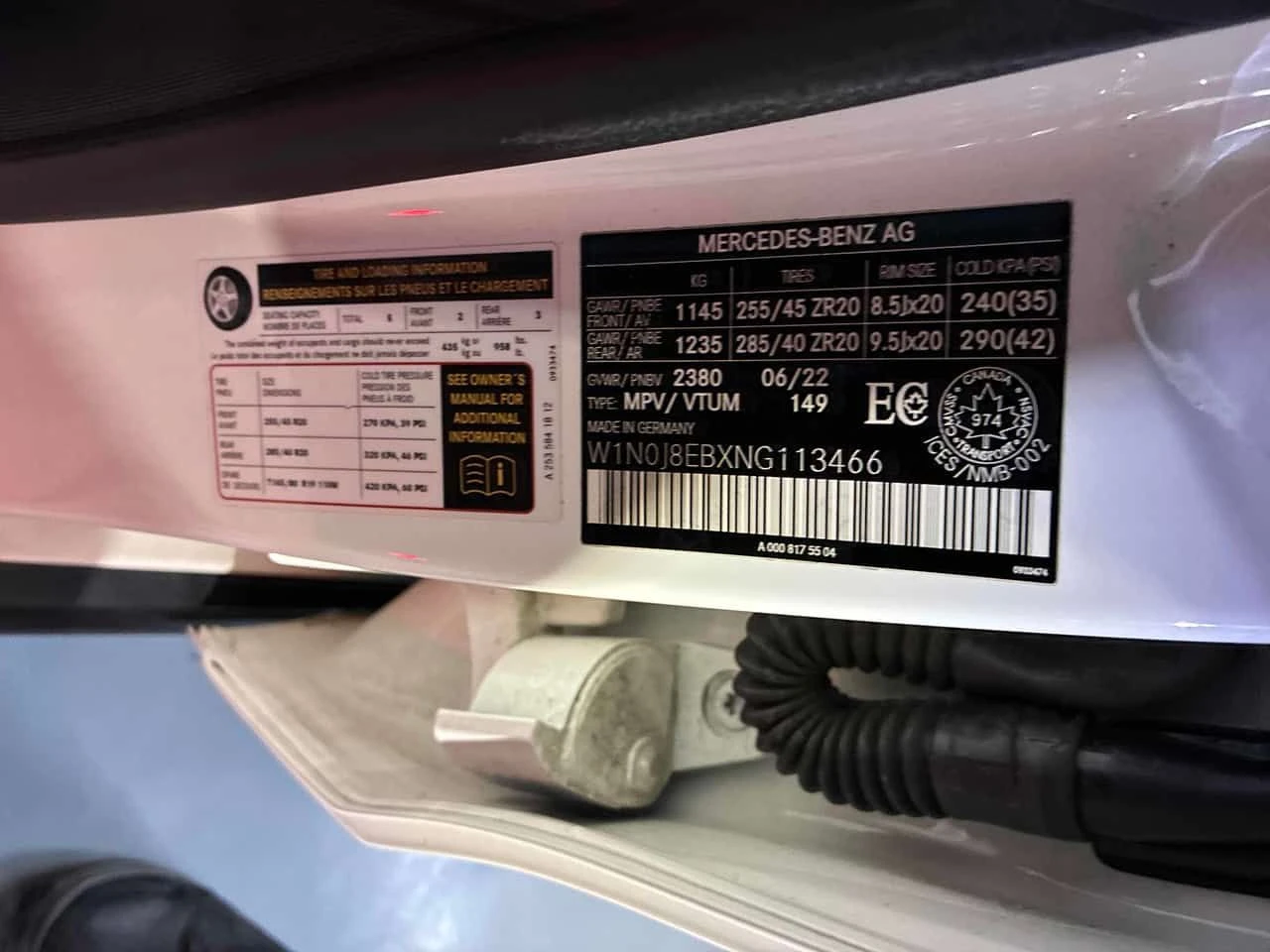 Mercedes-Benz GLC 300 * CARFAX / DISTRONIC / 360 / COUPE , снимка 10 - Автомобили и джипове - 53868071